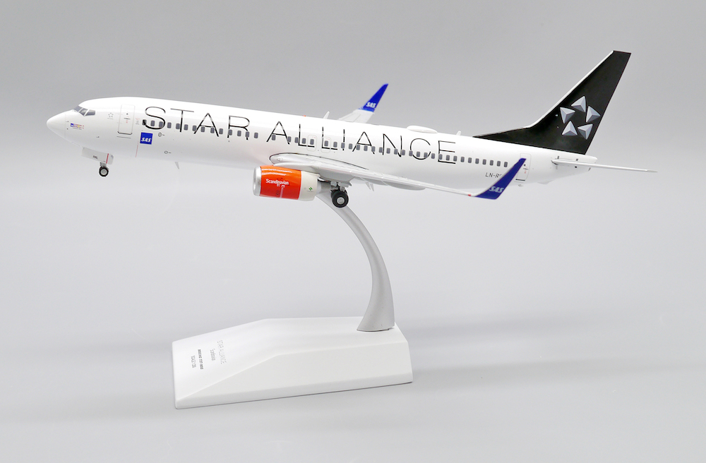 Model Boeing 737-800 SAS Star Alliance 1:200 Jc Wings LN-RRL