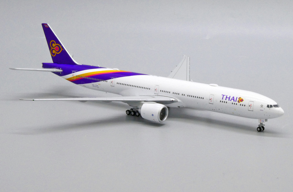 Amazon.co.jp: THAI HS-TKF LAHANSAI Phoenix 1:400