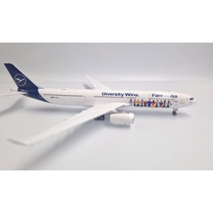 Model Airbus A330-300 Lufthansa 1:400 D-AIKQ Diversity Wins