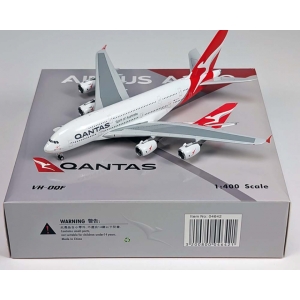 Model Airbus A380 QANTAS 1:400 VH-OQF