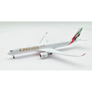 Model Airbus A350-900 Emirates 1:500 A6-EXA