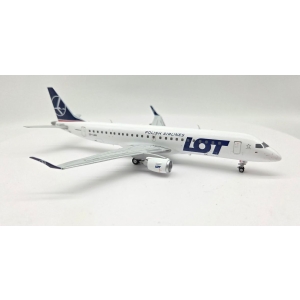 Model EMBRAER 190 LOT 1:200 SP-LMA Herpa
