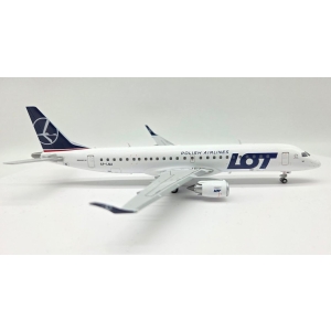 Model EMBRAER 190 LOT 1:200 SP-LMA Herpa