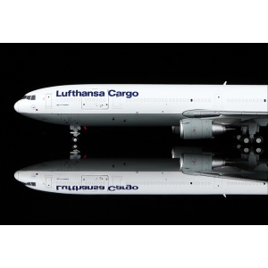 Model McDonnell Douglas MD11 LUFTHANSA 1:400 D-ALCD Cargo interactive