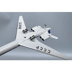 Model Ilyushin IL62 Aeroflot CCCP-86675 1:400