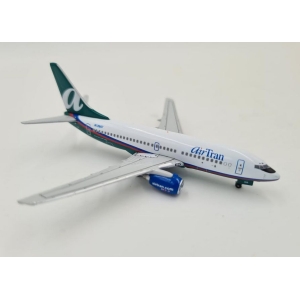 Model Boeing 737-700 airTrain 1:400