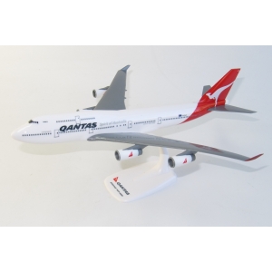 Model Boeing 747-400 Qantas 1:250 VH-OJA