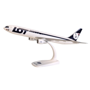 Model Boeing 767-300 LOT 1:200 SP-LPC 