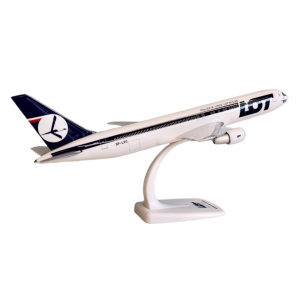 Model Boeing 767-300 LOT 1:200 SP-LPC 
