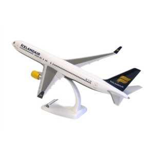 Model Boeing 767-300 Icelandair 1:200