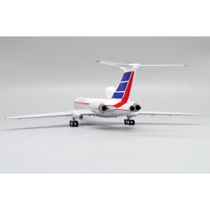 Model Tupolev TU-154 CUBANA 1:200