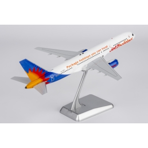 Model Boeing 757-200 Jet2.com 1:200 G-LSAJ NG Models