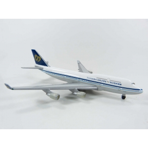 Model Boeing 747-400 Mandarin 1:500 UNIKAT