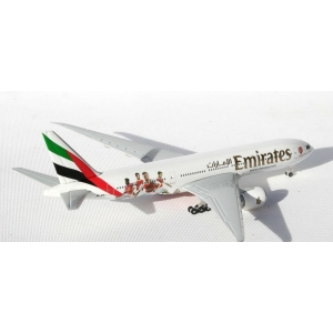 Model Boeing 777-200 EMIRATES ARSENAL 1:500 UNIKAT!