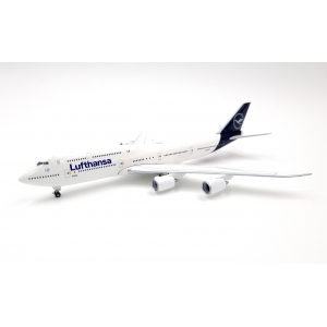 Model Boeing 747-8 Lufthansa 1:500