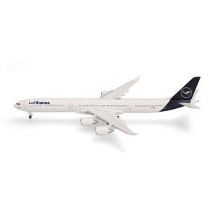 Model Airbus A340-600 LUFTHANSA 1:500 D-AIHI