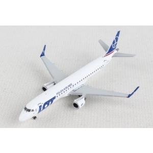 Model Embraer 195 LOT 1:500 SP-LND
