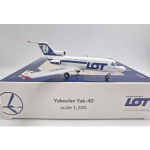Model Yakovlev YAK-40 LOT 1:200 SP-GEA