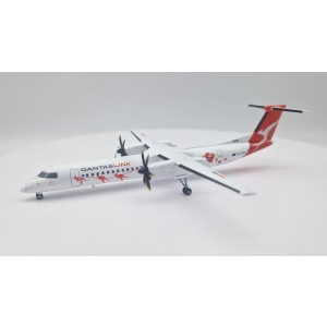 Model Bombardier Dash 8 Q400 QANTAS 1:200 VH-QOW