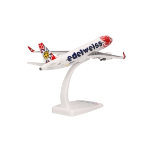 Model Airbus A320 Edelweiss 1:200 HB-JLT