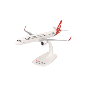 Model Airbus A321XLR QANTAS 1:200 VH-OGA