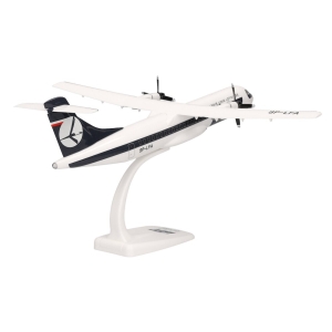 MODEL samolotu ATR 72-200 LOT 1:100 SP-LFA