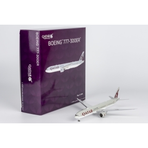 Model Boeing 777-300 QATAR 1:400 A7-BAV NG Model
