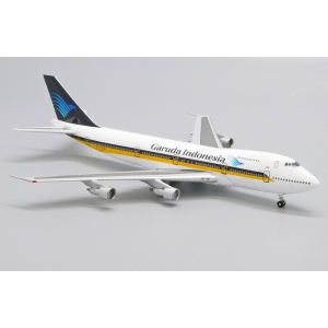 Model Boeing 747-200 Garuda Indonesia 1:400