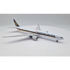 Model Boeing 777-300 SINGAPORE 1:400 9V-SNB OSTATNI