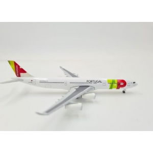 Model Airbus A340-300 TAP Portugal 1:500