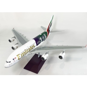 Model Airbus A380 EMIRATES Wimbledon 1:200 A6-EOE