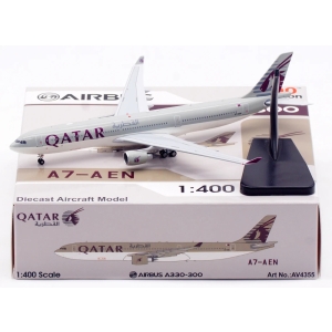 Model Airbus A330-300 QATAR 1:400 A6-AEN