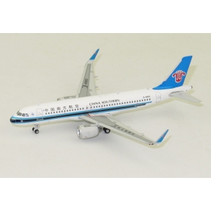 Model Airbus A320neo China Southern 1:400