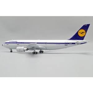 Model Airbus A300-600R LUFTHANSA 1:200 D-AIAP