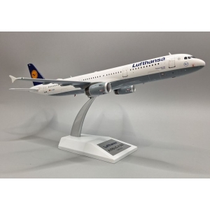 Model Airbus A321 LUFTHANSA D-AIRS J Fox