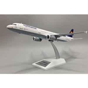 Model Airbus A321 LUFTHANSA D-AIRS J Fox