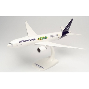 Model Boeing 777-200F Lufthansa Human 1:200