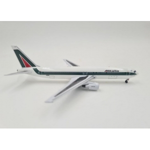Model Boeing 767-300 Alitalia 1:400 Aviation