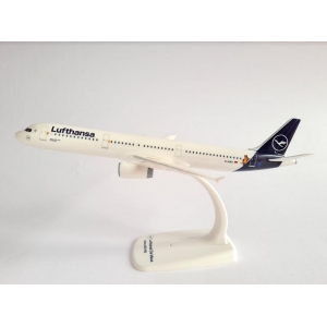 Model Airbus A321 Lufthansa DIE MAUS