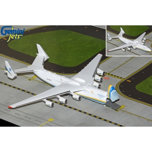 Model Antonov AN225 MRIYA 1:400 INTERACTIVE