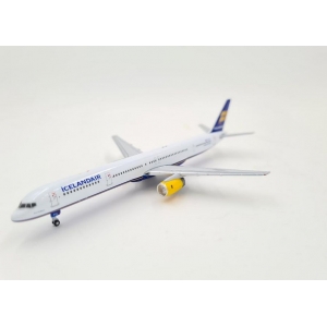 Model Boeing 757-300 Icelandair 1:400