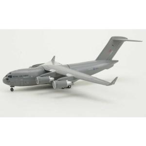 Model Boeing C-17 Globemaster RAF Brize Norton 1:400 GMRAF006