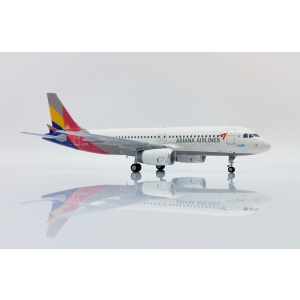 Model Airbus A320 ASIANA 1:200 Jc Wings