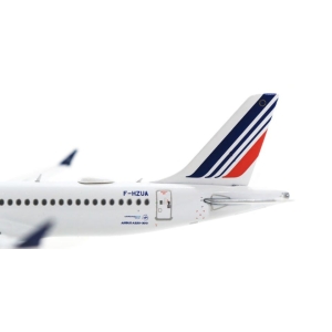 Model Airbus A220-300 AIR FRANCE 1:400 F-HZUA Gemini