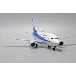 Model Boeing 737-500 ANA 1:200