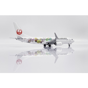 Model Boeing 737-800 JAL Japan 1:200 