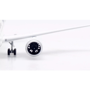Model Boeing 787-9 JAL Japan Airlines 1:200 JA841J