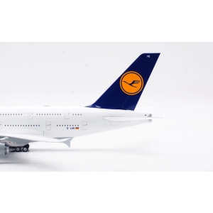 Model Airbus A380 LUFTHANSA 1:200 D-AIMI