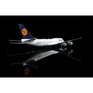 Model Boeing 747-8 LUFTHANSA 1:200 D-ABYP