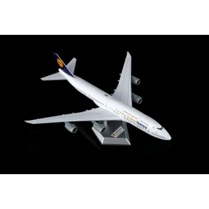 Model Boeing 747-8 LUFTHANSA 5 Starhansa 1:200 D-ABYM